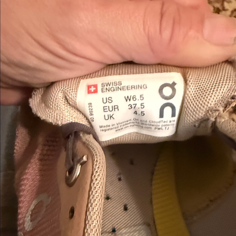 On Women's Athletic Shoes - Brown and Yellow - Picture 6 of 6